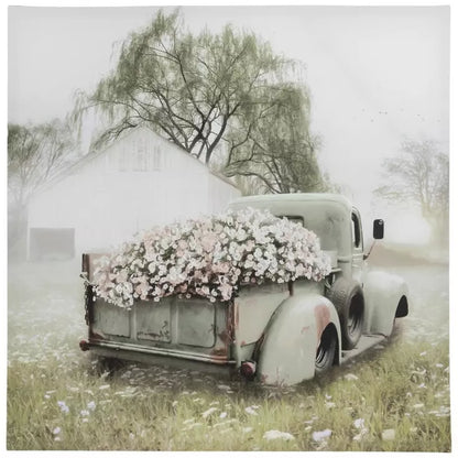 LIENZO DE PETUNIAS EN UN VIEJO CAMIÓN