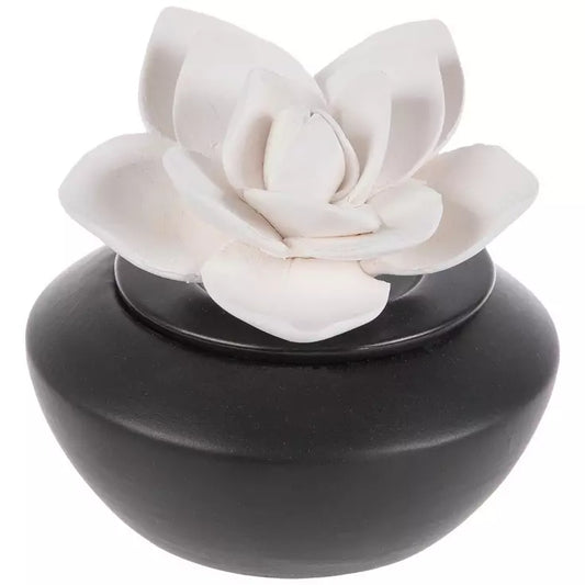 Difusor de gardenia en blanco y negro