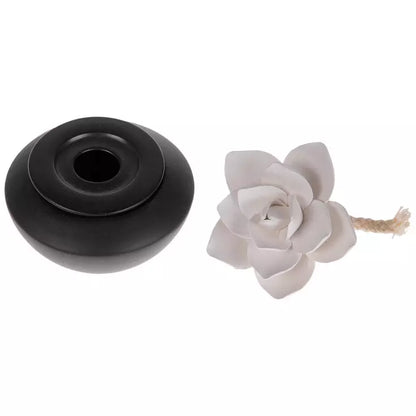 Difusor de gardenia en blanco y negro